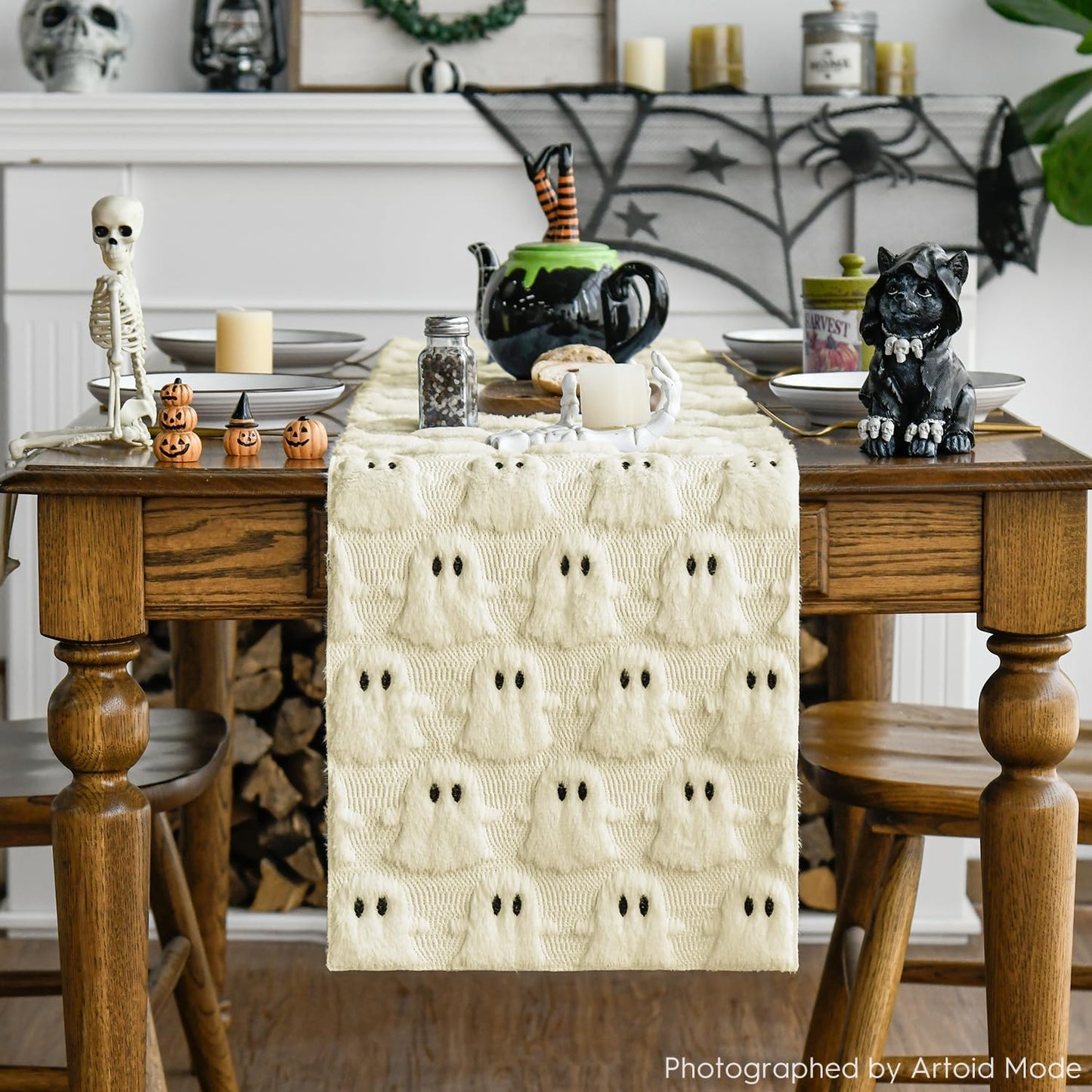 Halloween Soft Faux Fur Beige Ghost Table Runner Kitchen Dining Table Decoration for Home Party Decor