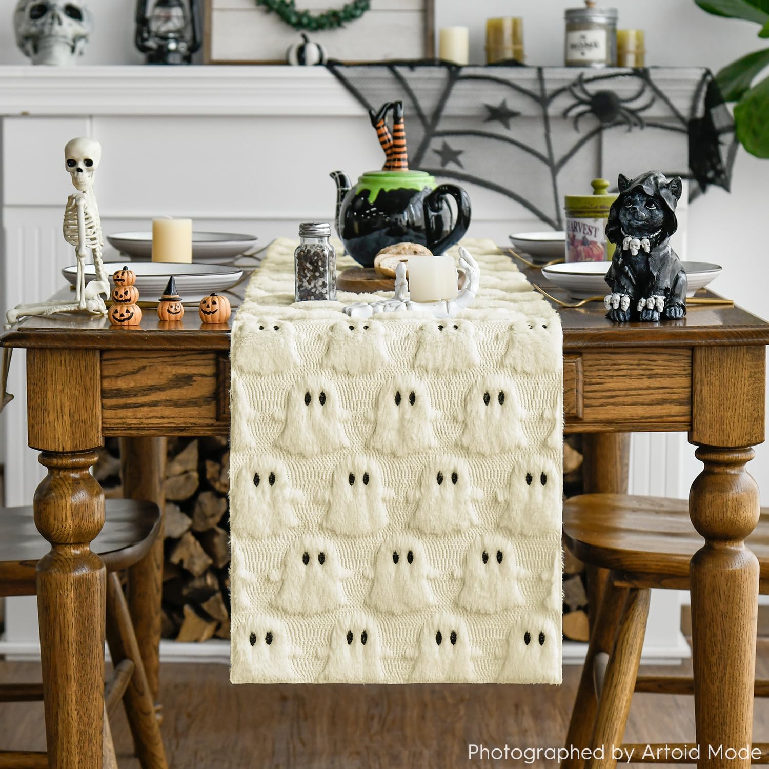 Halloween Soft Faux Fur Beige Ghost Table Runner Kitchen Dining Table Decoration for Home Party Decor